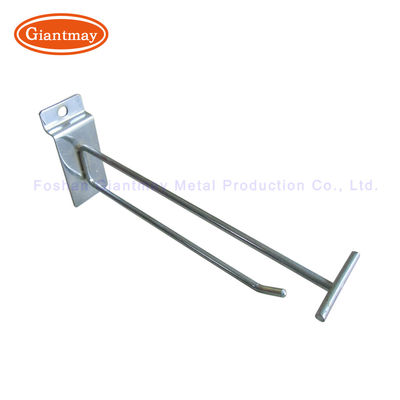 La pantalla de Chrome engancha el gancho de Slatwall del tenedor con el precio